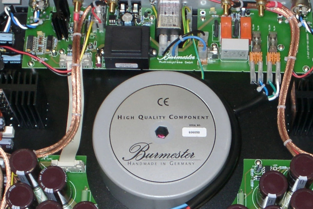 A detail of the inside of a Burmester 036 Classic Line Power Amplifier.