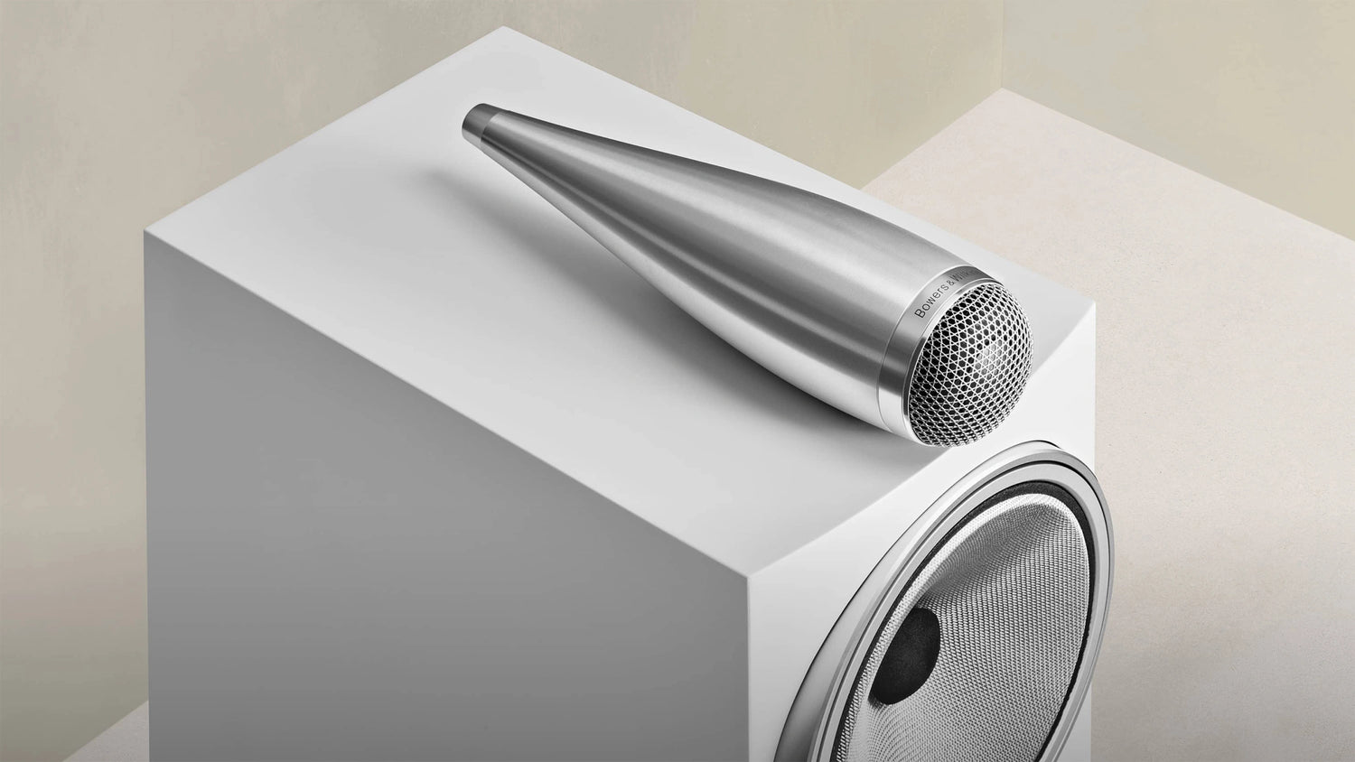 A state-of-the-art tower speaker B&W 702 S3 Floor Standing Speaker, a flagship of B&W 700 series.