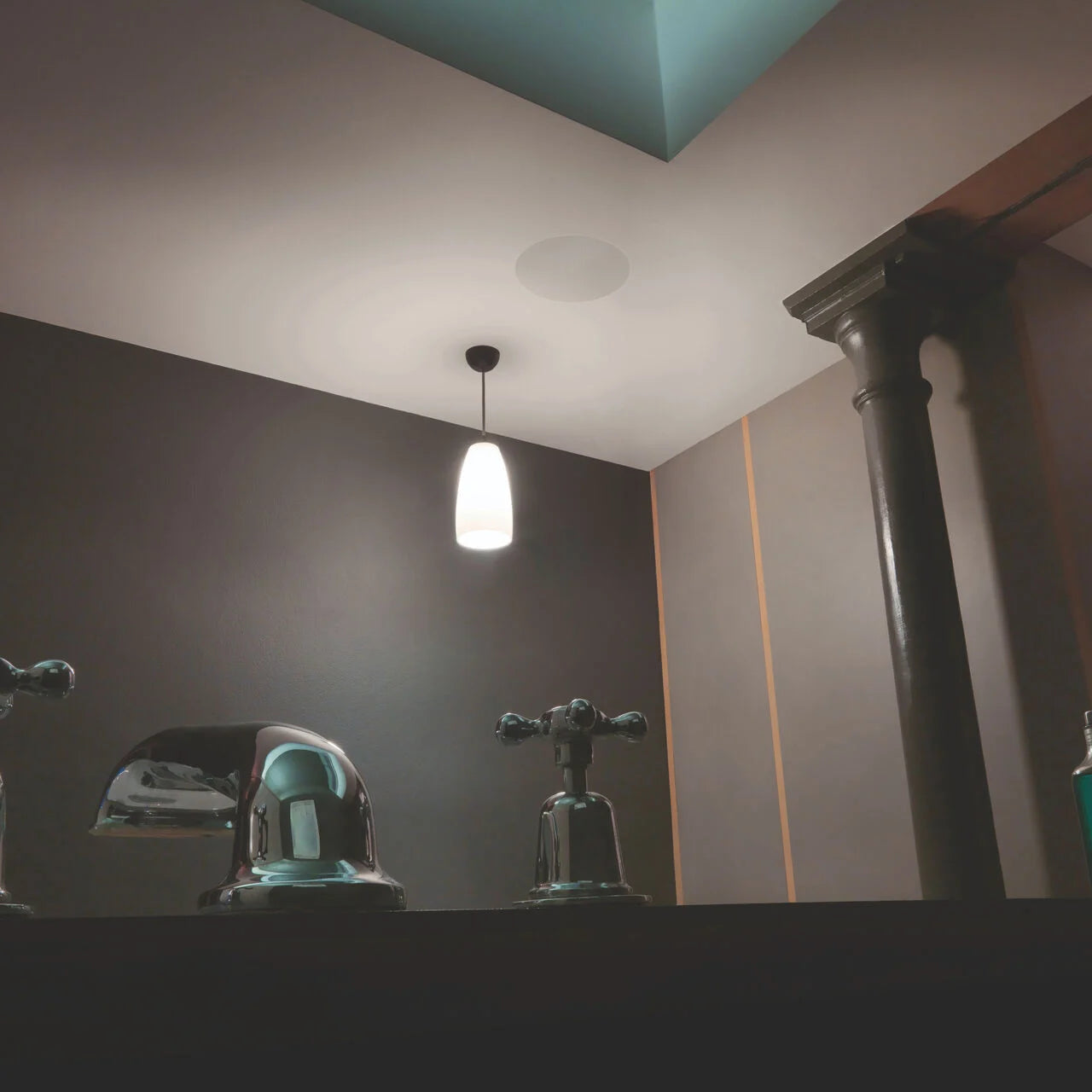 A bathroom featuring B&W CCM632 In-Ceiling Speaker