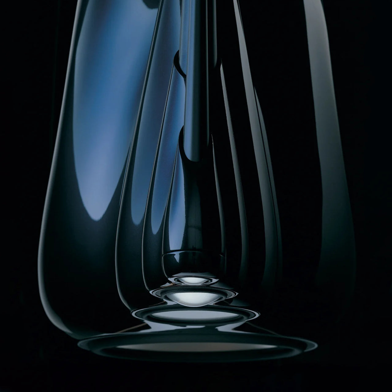 B&W Nautilus 4 Way Active Speaker - Hi-Fi Centre closeup