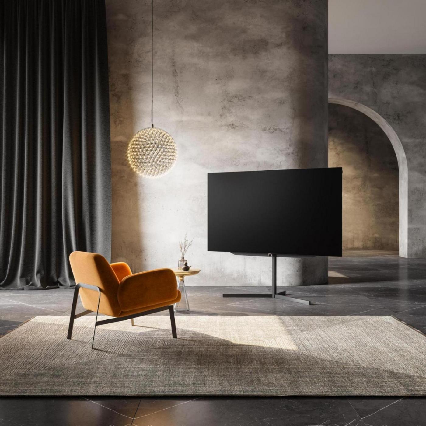Loewe Motorized Floor Stand