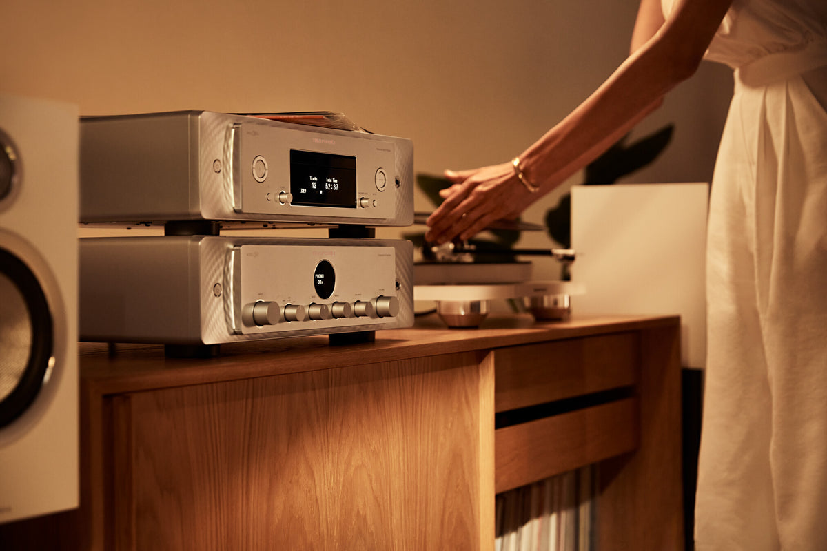 Which components make up an analog hi‑fi system?