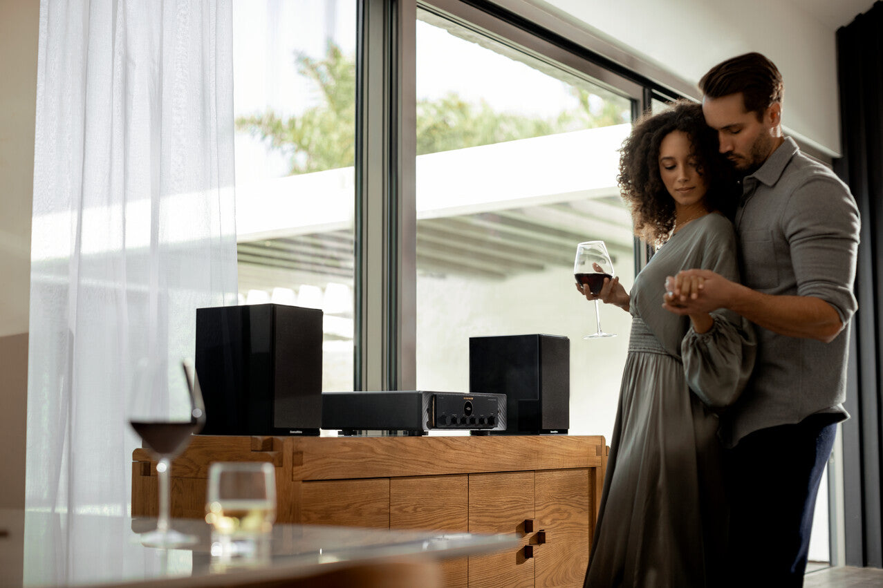 Marantz Model 40n Integrated Amplifier w/HEOS