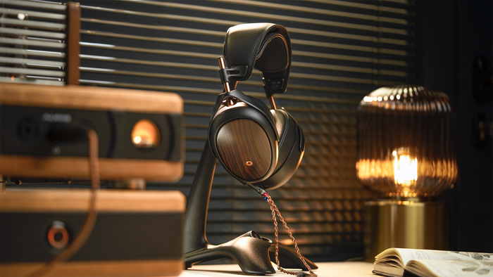 Open‑back vs closed‑back headphones?