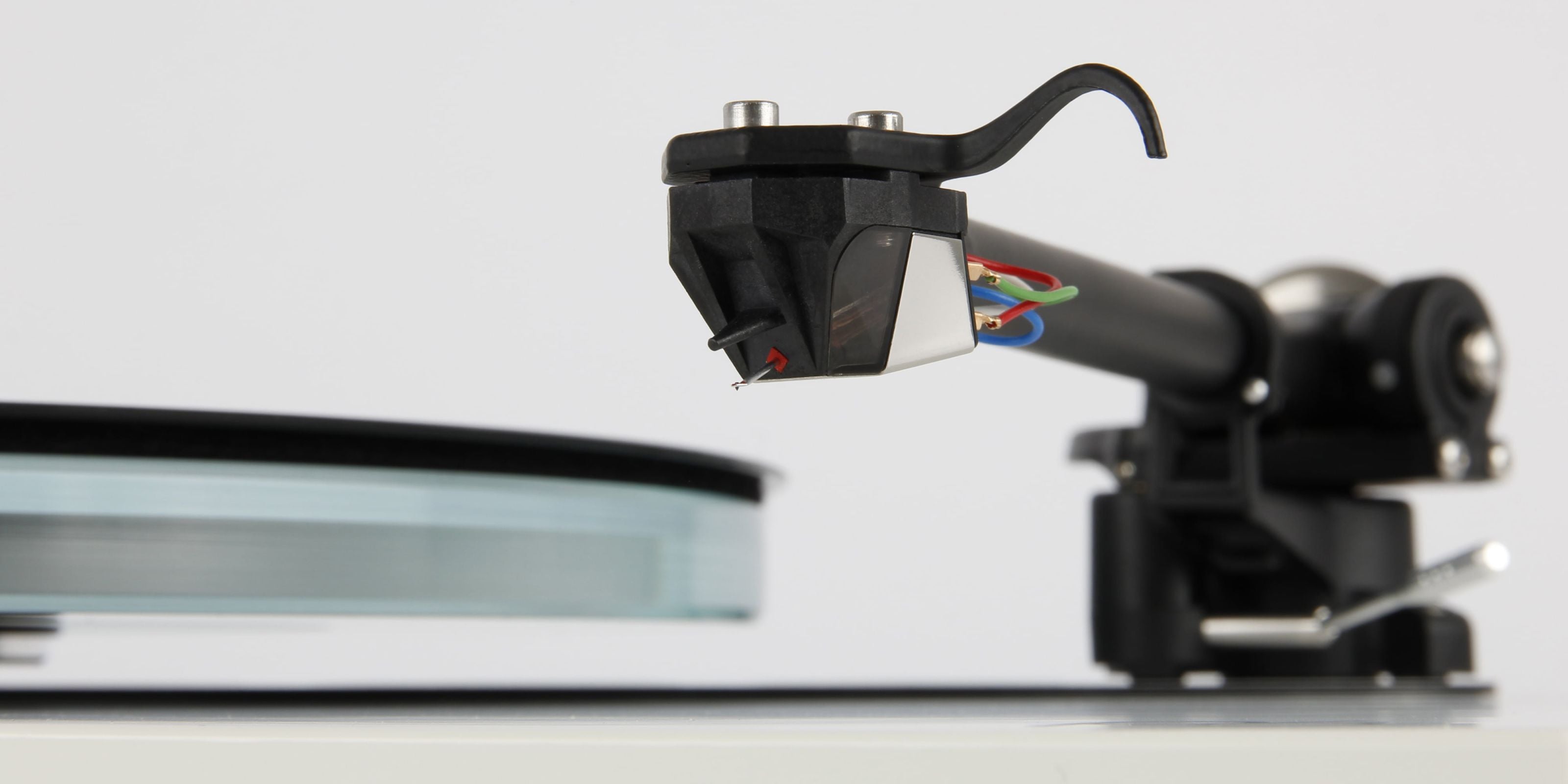 A turntable with Rega ND5 MM Phono Cartridge