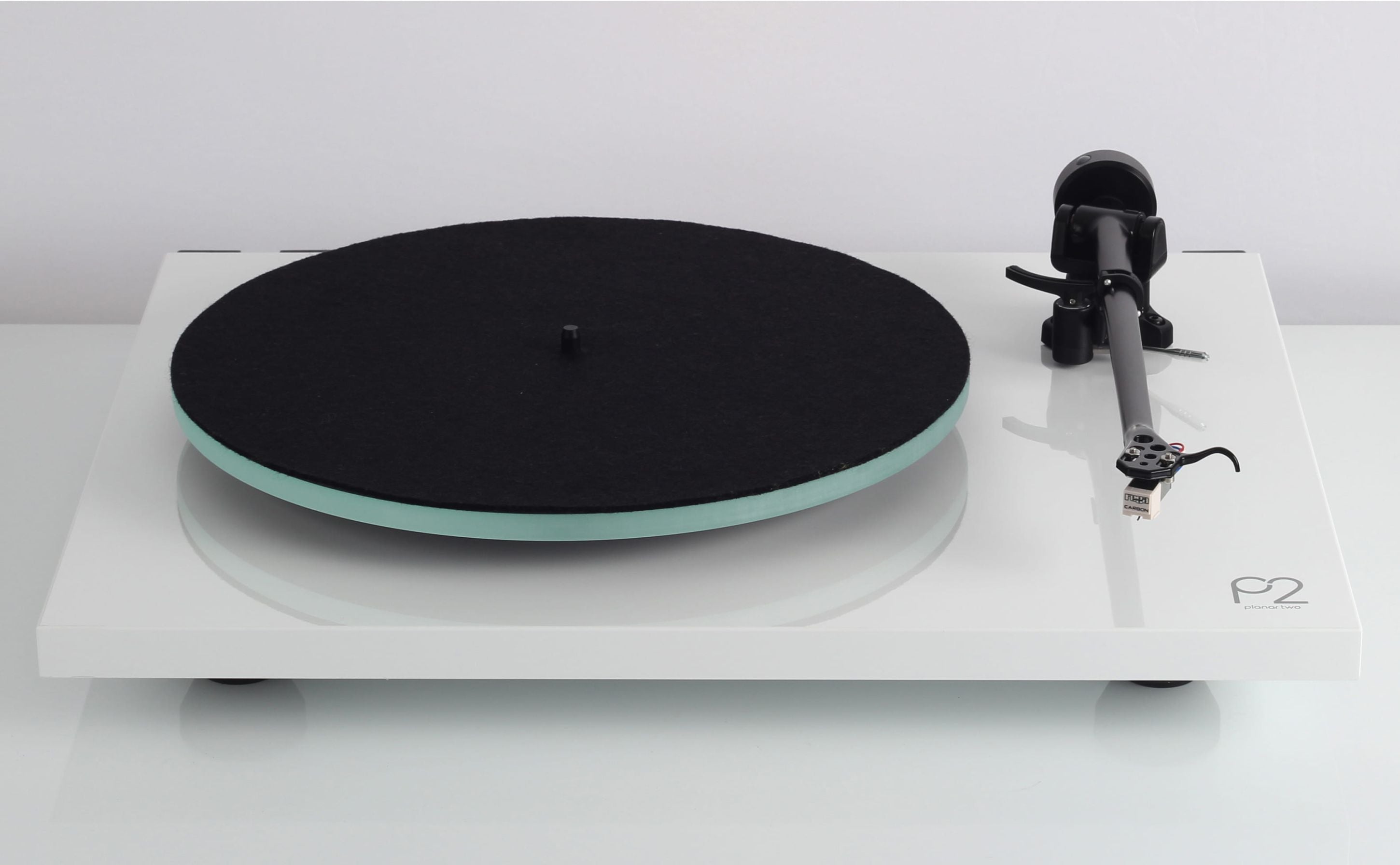 A Rega Planar 2 With Nd3 Cartridge in white color