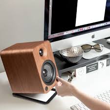 Kanto YU4 Powered Bookshelf Speakers