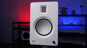 Kanto TUK Powered Bookshelf Speakers