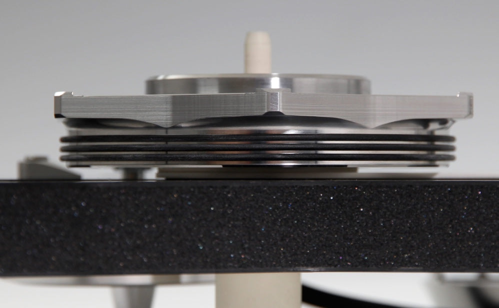 Rega NAIA Reference Turntable