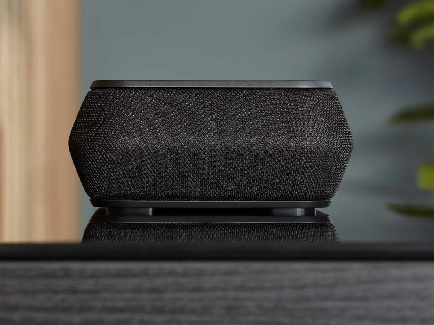 A side view of a B&W Panorama 3 Sound Bar sold by Hi-Fi Centre.